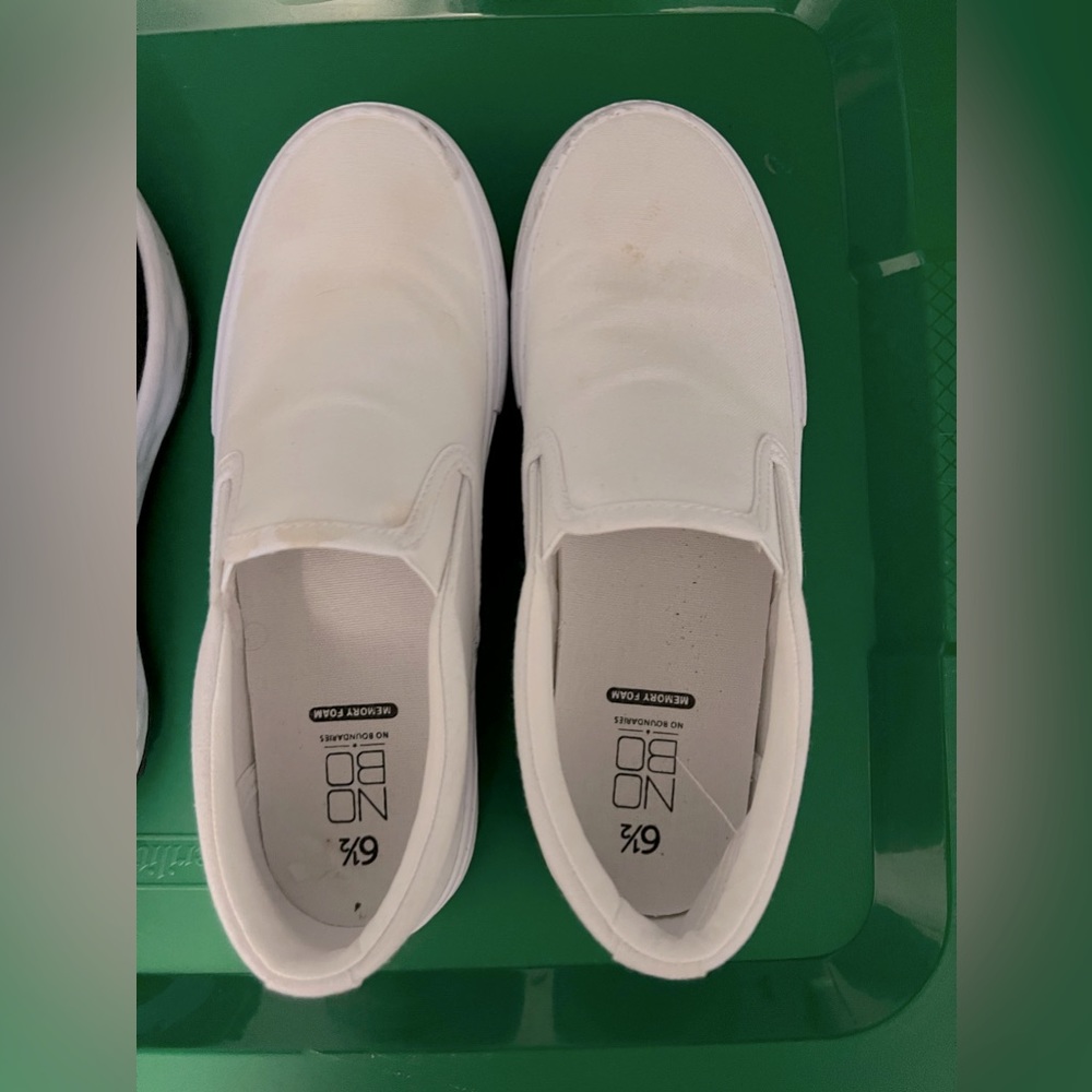 Low tops similar to vans